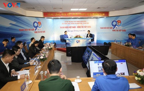 Vietnamese youth advance forward confidently - ảnh 1