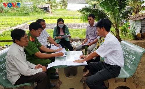 Safe vegetable growing model helps ethnic women in Tra Vinh escape poverty  - ảnh 2