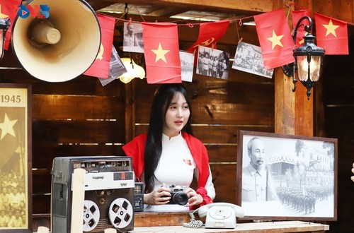 Hanoï: un café aux couleurs du drapeau pour les 80 ans de la Fête nationale - ảnh 7