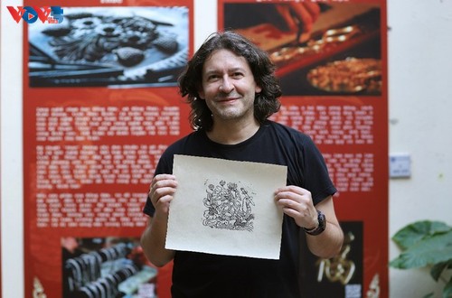 Mémoire d’un quartier d’artisans à travers “L’Espace narratif de Kim Ngân” - ảnh 21