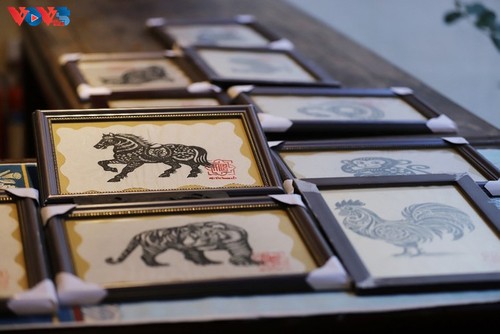 Mémoire d’un quartier d’artisans à travers “L’Espace narratif de Kim Ngân” - ảnh 23