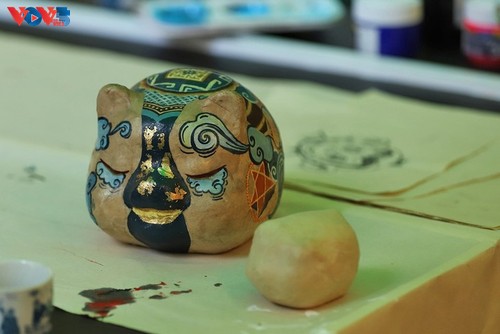 Mémoire d’un quartier d’artisans à travers “L’Espace narratif de Kim Ngân” - ảnh 24