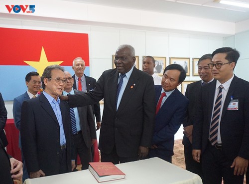 フィデル・カストロ議長によるベトナムのクアンチ解放区訪問50周年記念式典 - ảnh 3