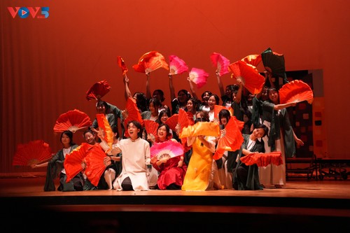 大分県別府市でベトナム週間が開催 文化交流を通じて友好関係を深める - ảnh 1