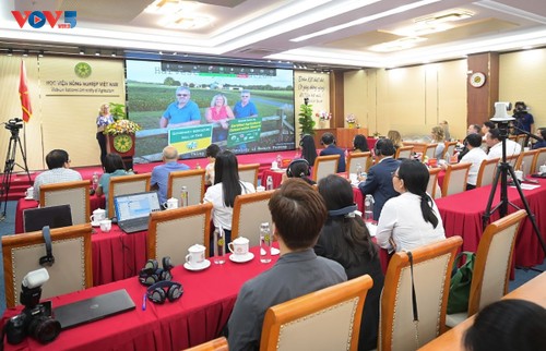 Forum discusses experience on women's advancement in agriculture - ảnh 1