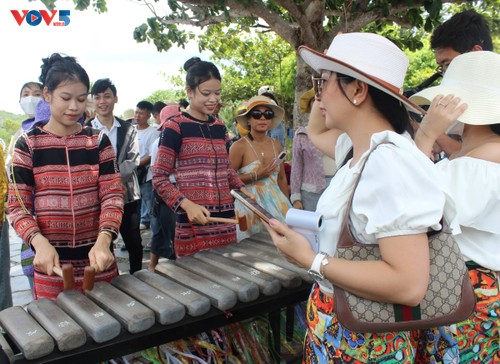 Natural sounds of the lithophone in Vietnam’s easternmost region - ảnh 2