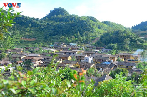 Lo Lo Chai, the mountain village where tradition lives on - ảnh 1