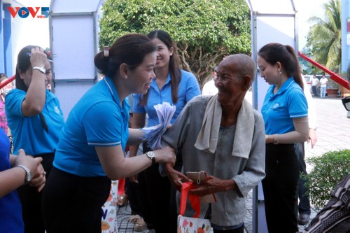 “Zero-dong supermarket” spreads care and compassion - ảnh 1