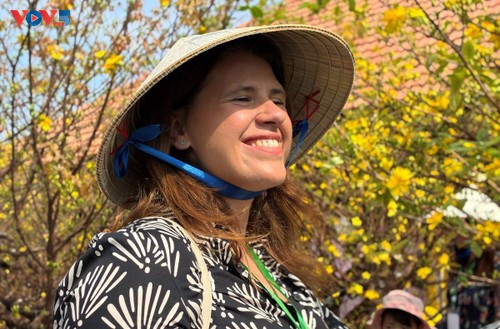 Diplomatic families in Ho Chi Minh City celebrate Vietnamese Tet - ảnh 2