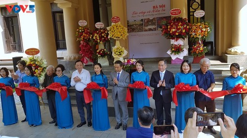 Fine art exhibition featuring Hanoi opens  - ảnh 1