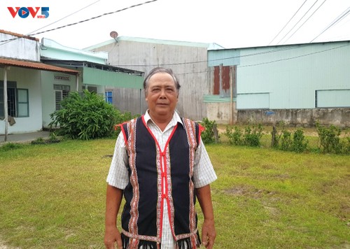 Respected ethnic  individuals in Gia Lai’s district serve as guardians of unity and tradition - ảnh 1