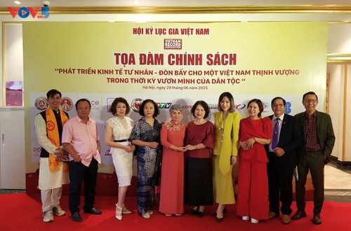 Private economic sector developed as a driver of Vietnam’s prosperity - ảnh 2