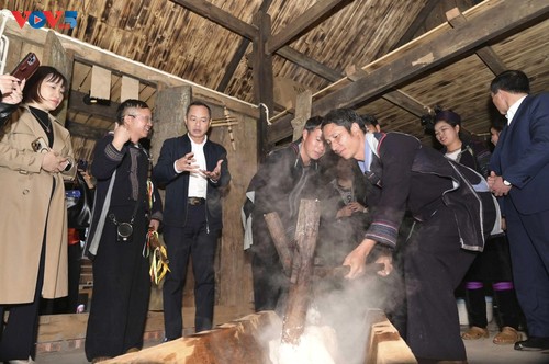 Sa Pa turns heritage into the lifeblood of a mountain town - ảnh 2