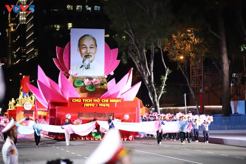 Quân đội Lào và Campuchia tổng hợp luyện diễu binh cùng Việt Nam tại TP.HCM - ảnh 11