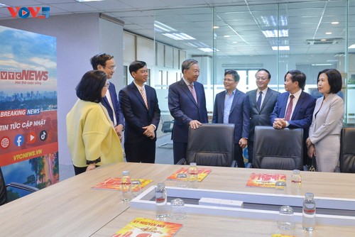 Tổng Bí thư Tô Lâm: Tiếng nói Việt Nam đi cùng vận mệnh dân tộc - ảnh 11