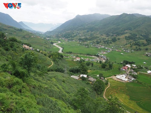 Ta Van: une petite ville dans le village - ảnh 1