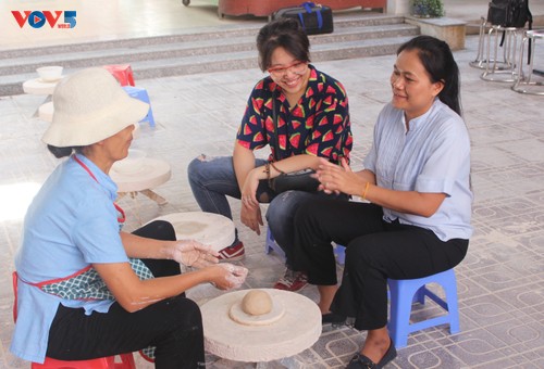 J’ai testé pour vous: faire ma propre poterie à Bat Tràng - ảnh 7