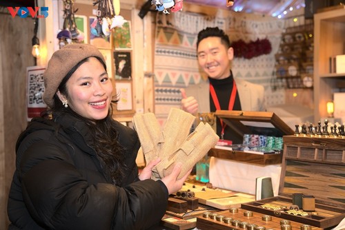 Sản phẩm thủ công mỹ nghệ Việt Nam tại Vancouver Christmas Market - ảnh 8