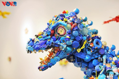 “塑料纪”艺术展传递环保信息 - ảnh 9