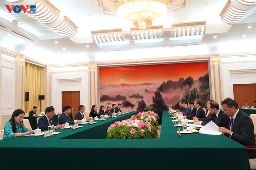 越南祖国阵线高级代表团在北京参观访问 - ảnh 2