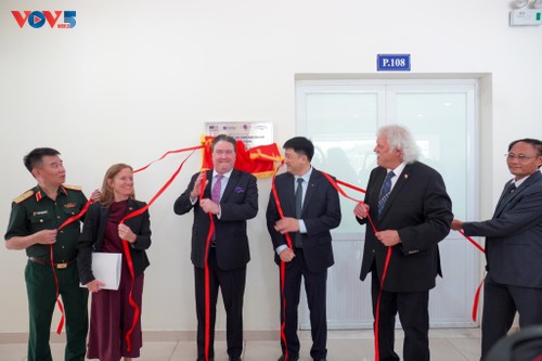 越美共确认740名在越战中失踪的美军士兵身份，启用全新DNA实验室 - ảnh 1