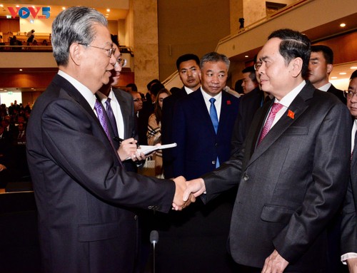 陈青敏会见中国全国人大常委会委员长赵乐际 - ảnh 1