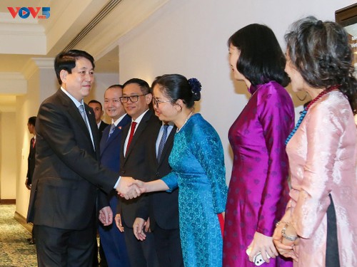 梁强主席抵达开罗  开始对埃及进行国事访问 - ảnh 1