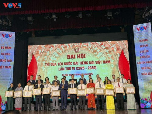 越南之声广播电台爱国竞赛大会 - ảnh 1