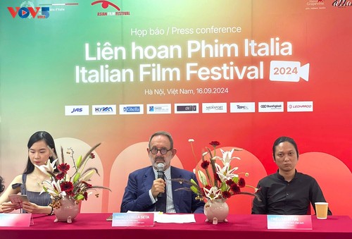 Italienische Filme in Vietnam vorgestellt - ảnh 1