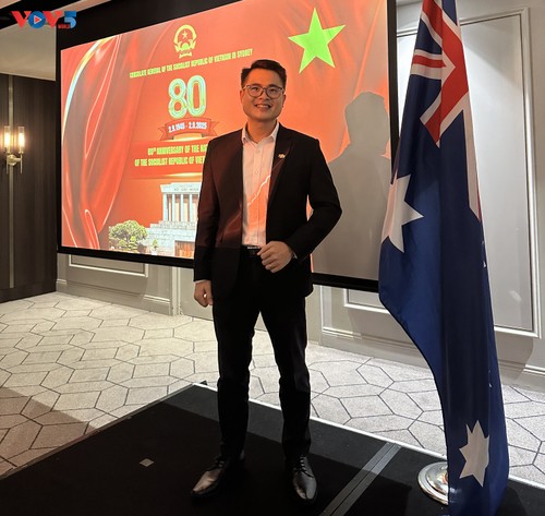 Warga Vietnam di Australia Berharap Keputusan-Keputusan Politik Kongres Nasional XIV PKV Segera Diimplementasikan - ảnh 2