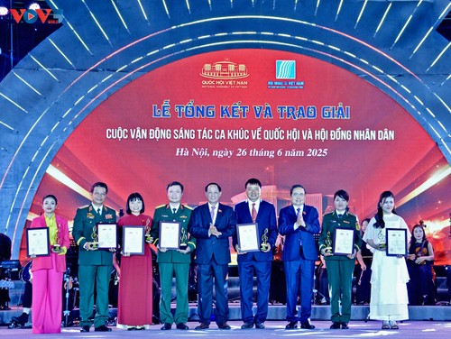 Trao giải cuộc vận động sáng tác ca khúc về Quốc hội và Hội đồng nhân dân - ảnh 2