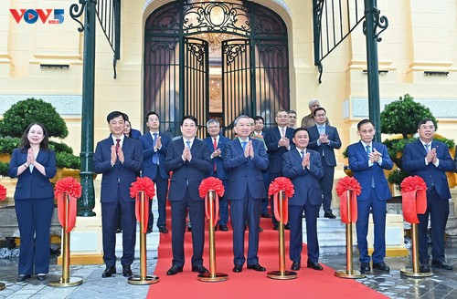 Tổng Bí thư Tô Lâm dự Lễ bàn giao công trình Tòa nhà Bắc Bộ Phủ, số 2 Lê Thạch (Hà Nội) - ảnh 1