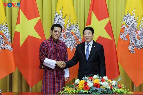 Chủ tịch nước Việt Nam và Quốc vương Bhutan nhất trí củng cố quan hệ hữu nghị song phương - ảnh 1