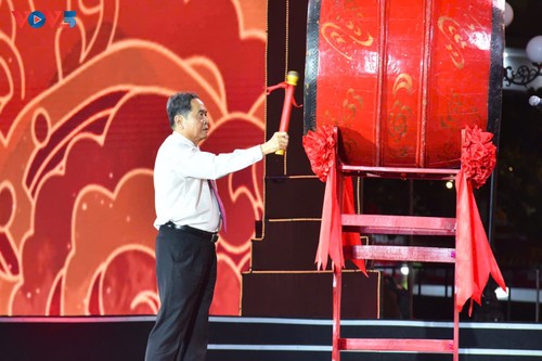 Lễ tưởng niệm 725 năm ngày mất của anh hùng dân tộc Trần Hưng Đạo - ảnh 2