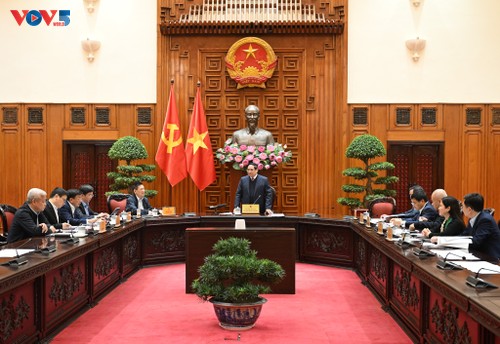 Giữ vững ổn định kinh tế vĩ mô, kiểm soát lạm phát, bảo đảm các cân đối lớn  - ảnh 1