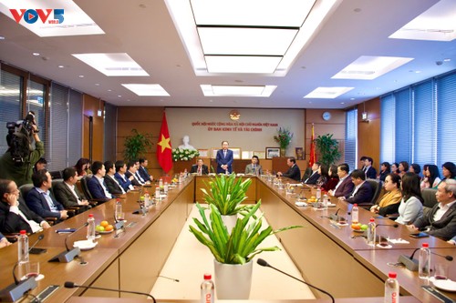 Chủ tịch Quốc hội Trần Thanh Mẫn thăm, làm việc với các Ủy ban, Văn phòng Quốc hội - ảnh 1