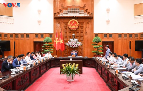 Thủ tướng Phạm Minh Chính: Không để thiếu xăng dầu trong bất cứ hoàn cảnh nào - ảnh 1