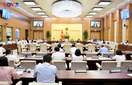 Vietnam eyes double-digit growth with international financial center - ảnh 1