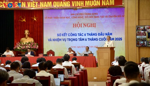 Party leader calls digital transformation vital bridge between provinces and communes in new model - ảnh 1