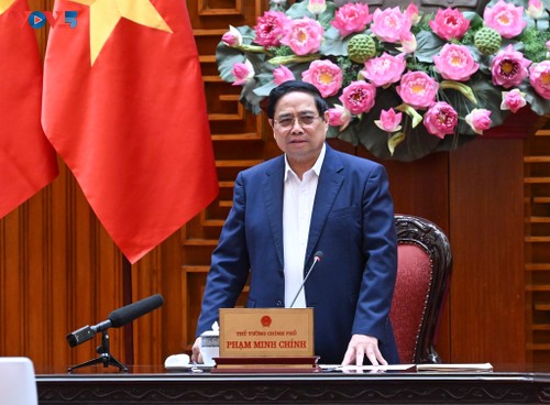 PM urges continued modernization of defense industry  - ảnh 2