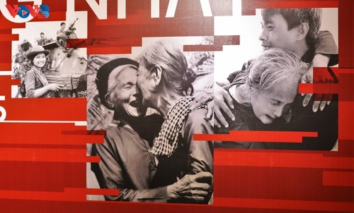 Выставка «Воспоминания о Дне воссоединения страны» в Музее Ханоя  - ảnh 12