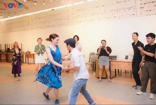 Клуб Hanoi Swing Dancing: место для встреч и общения - ảnh 1