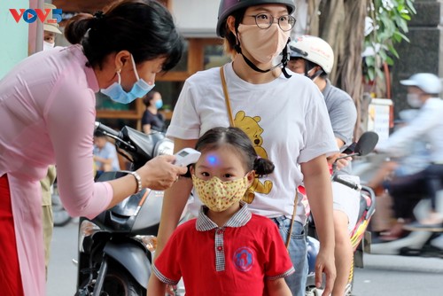 Long lanh ánh mắt trẻ thơ ngày khai giảng - ảnh 5