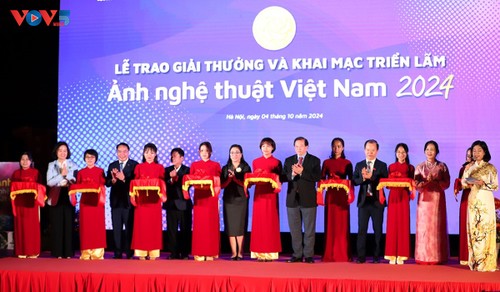 Trao giải thưởng Cuộc thi và Triển lãm Ảnh nghệ thuật Việt Nam năm 2024 - ảnh 5