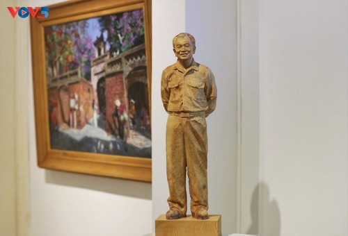 Triển lãm Mỹ thuật 50 năm Ngày Thống nhất đất nước – Dấu ấn lịch sử qua sắc màu nghệ thuật - ảnh 12