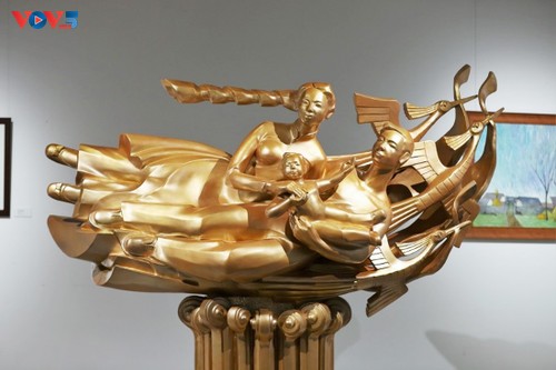 Triển lãm Mỹ thuật 50 năm Ngày Thống nhất đất nước – Dấu ấn lịch sử qua sắc màu nghệ thuật - ảnh 14