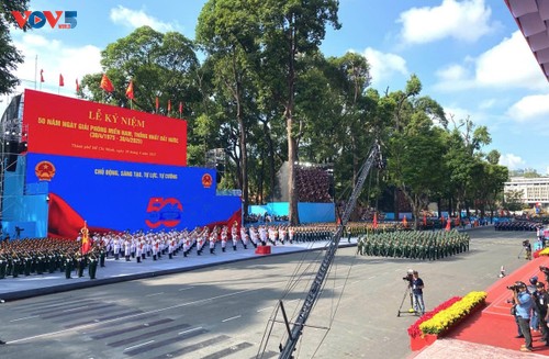 VOV đã sẵn sàng tường thuật trực tiếp Lễ Kỷ niệm, diễu binh, diễu hành mừng 50 năm thống nhất đất nước - ảnh 2