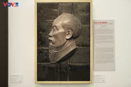 Hồ Chí Minh – Hình tượng sống mãi trong nghệ thuật  - ảnh 8