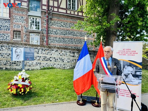 Kỷ niệm 135 năm Ngày sinh Chủ tịch Hồ Chí Minh tại nhiều quốc gia  - ảnh 14