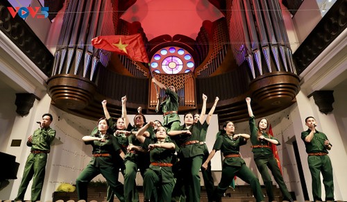 Kỷ niệm 135 năm Ngày sinh Chủ tịch Hồ Chí Minh tại nhiều quốc gia  - ảnh 9